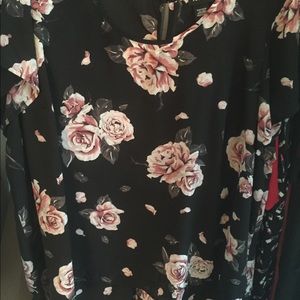 Torrid size 4 shirt